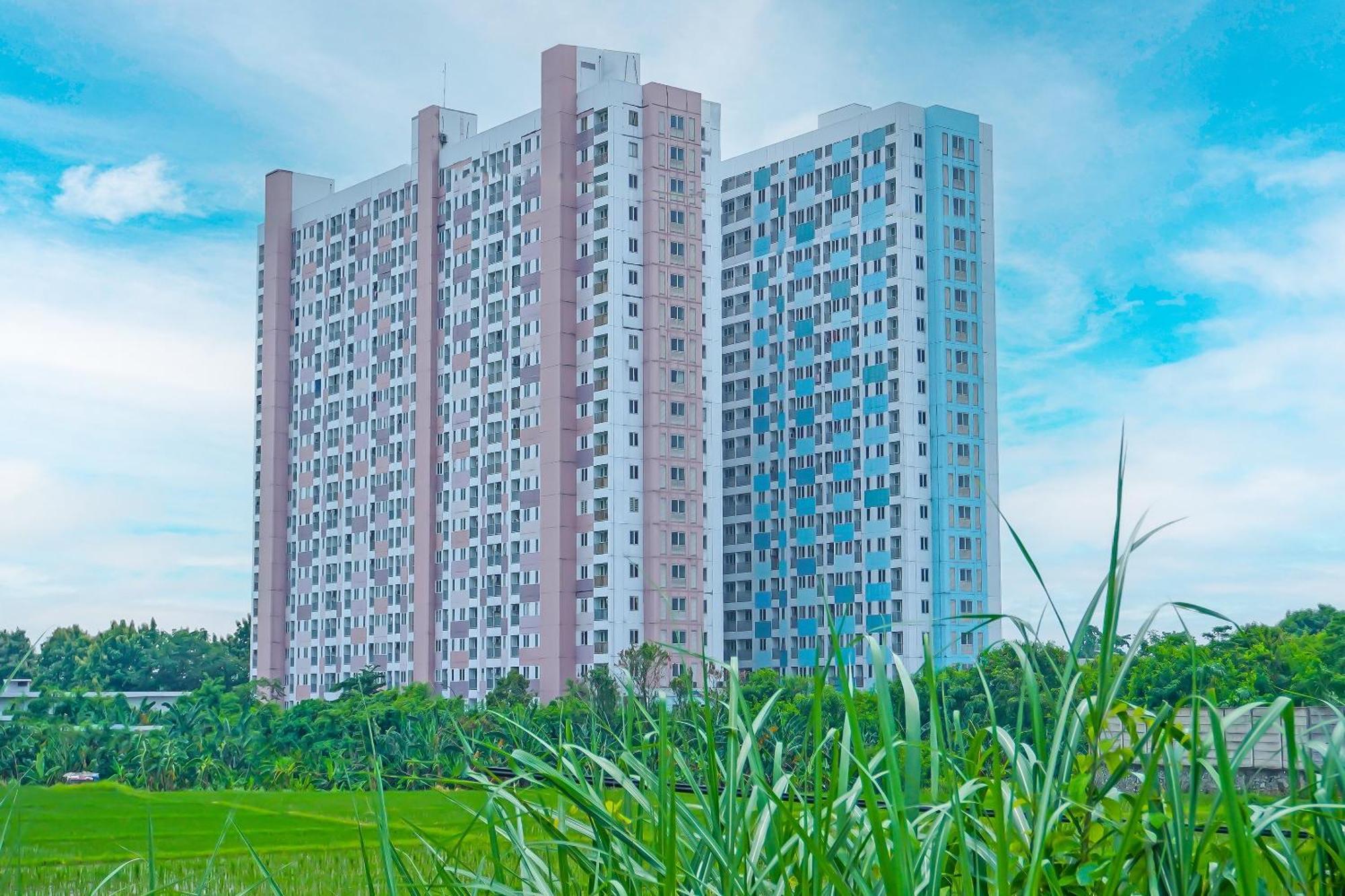 Oyo 90391 Gkitroom Karawang Exterior photo