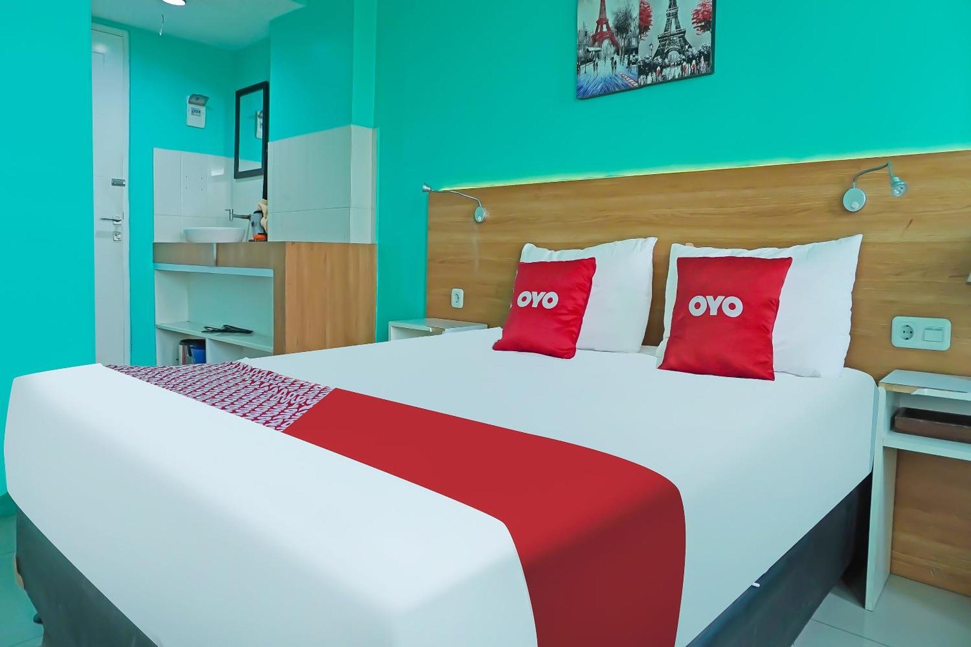 Oyo 90391 Gkitroom Karawang Exterior photo